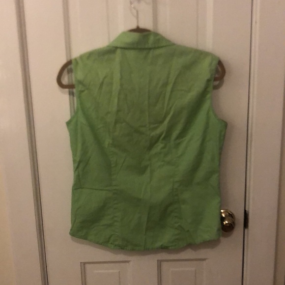 Collared Top! - Picture 4 of 4